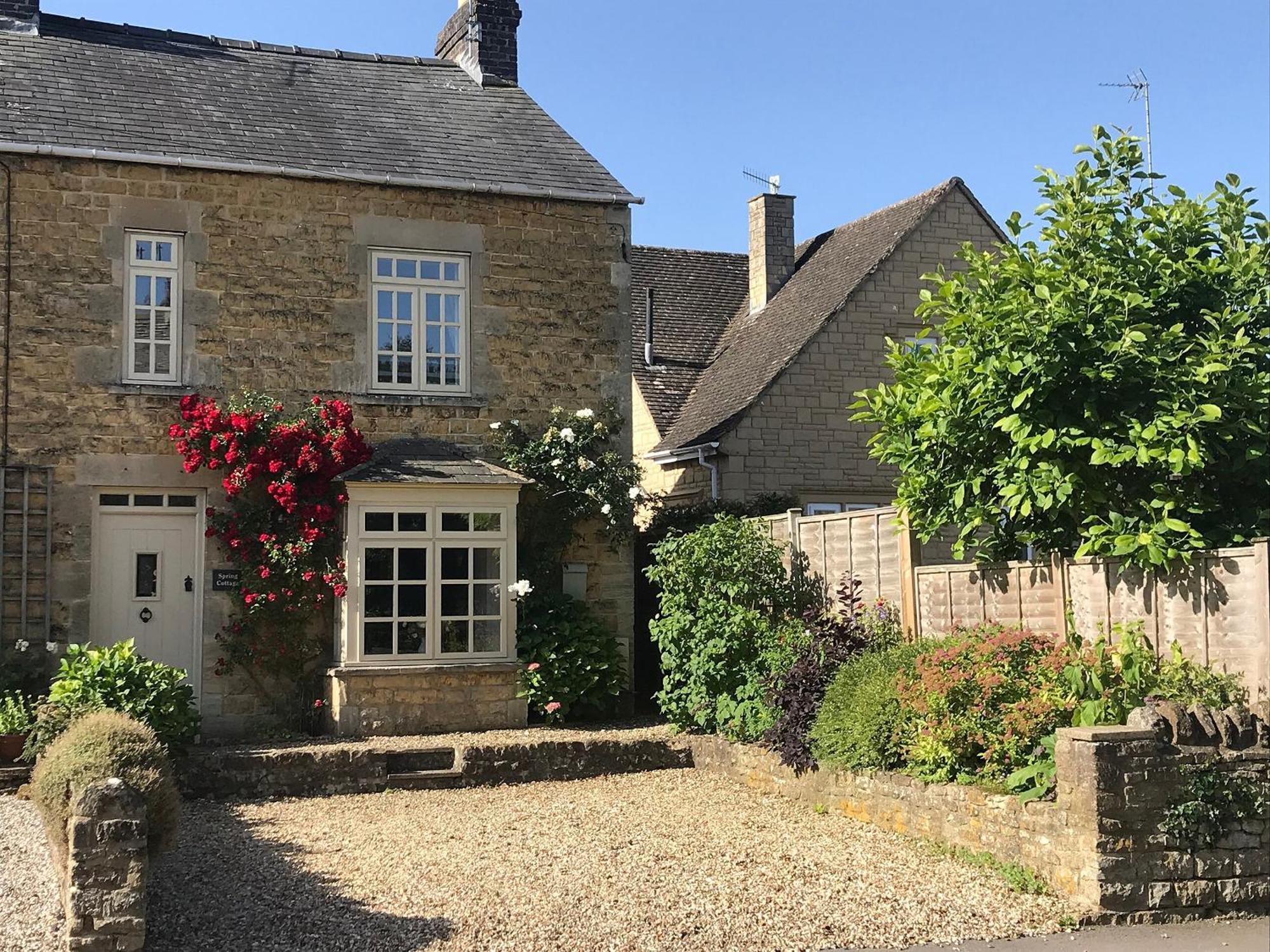 Bourton-on-the-Water Spring Cottage מראה חיצוני תמונה