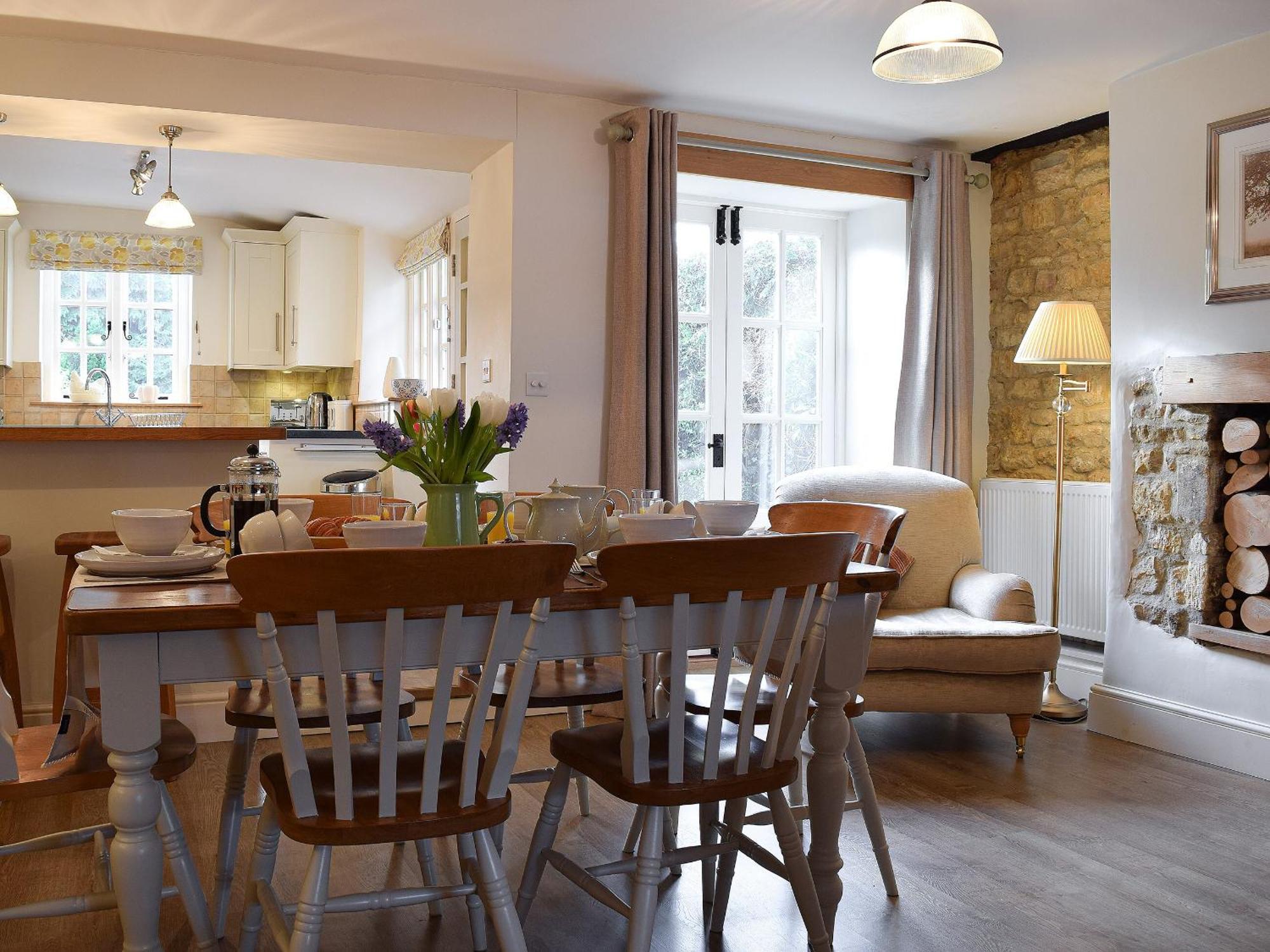 Bourton-on-the-Water Spring Cottage מראה חיצוני תמונה